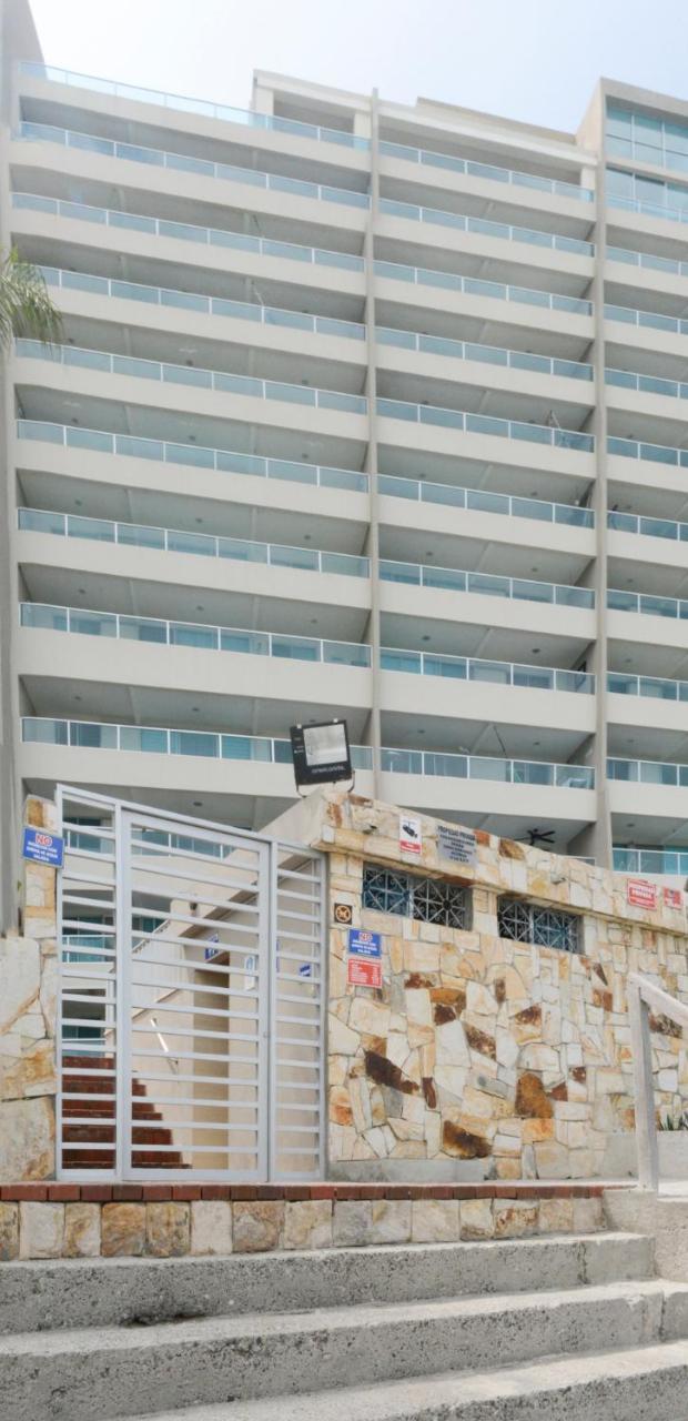 Lindo Departamento Al Pie De Playa Edificio Torre Oceanica Apartment Salinas  Exterior photo